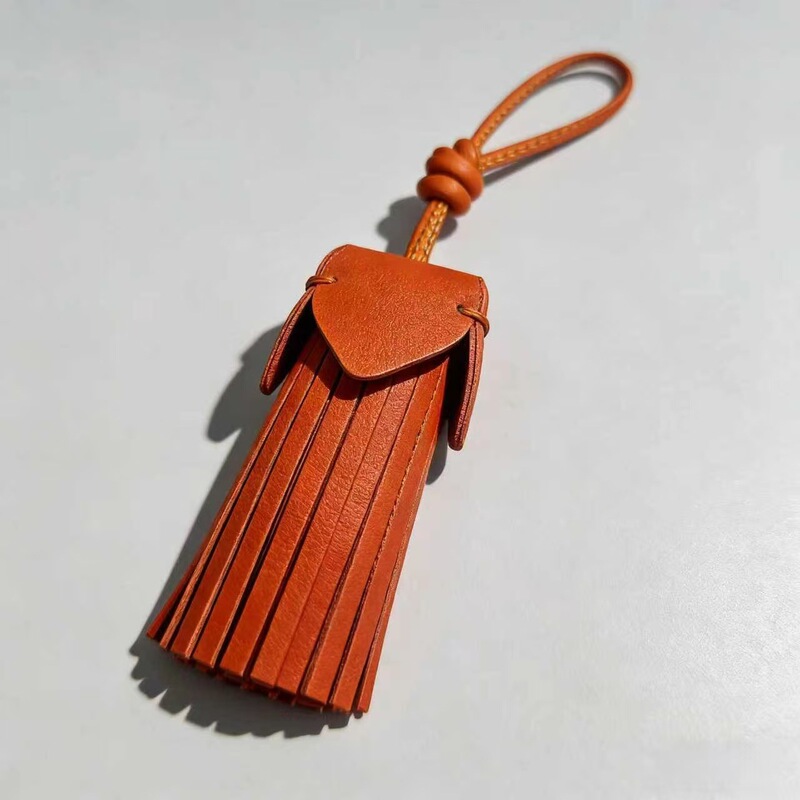 Dopamine-Colored Leather Tassel Pendant with Metal Accessories, Bag Charm, Car Keychain, Women's Bag Tassel Ornament