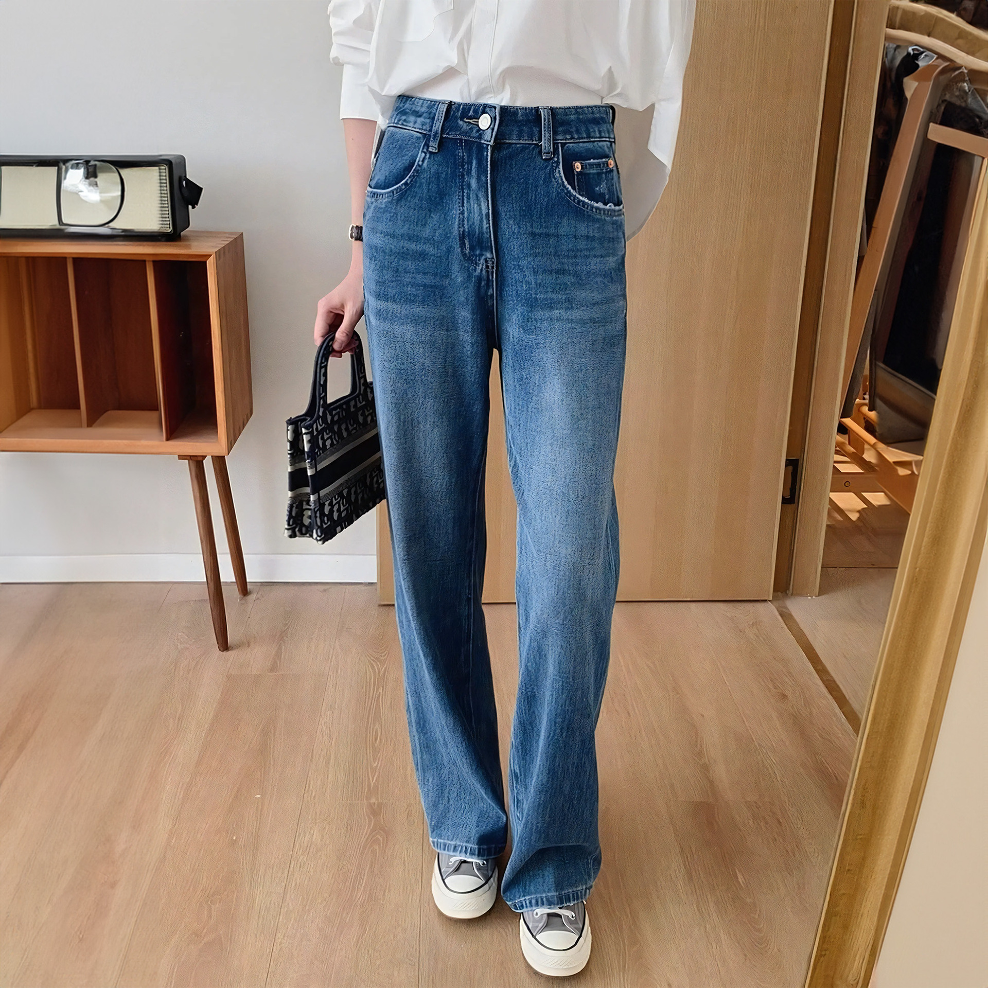 Narrow Wide-Leg Retro Blue Jeans for Women, Straight High-Waisted, Slim, Versatile, Loose and Simple 2025 Autumn and Winter New Style
