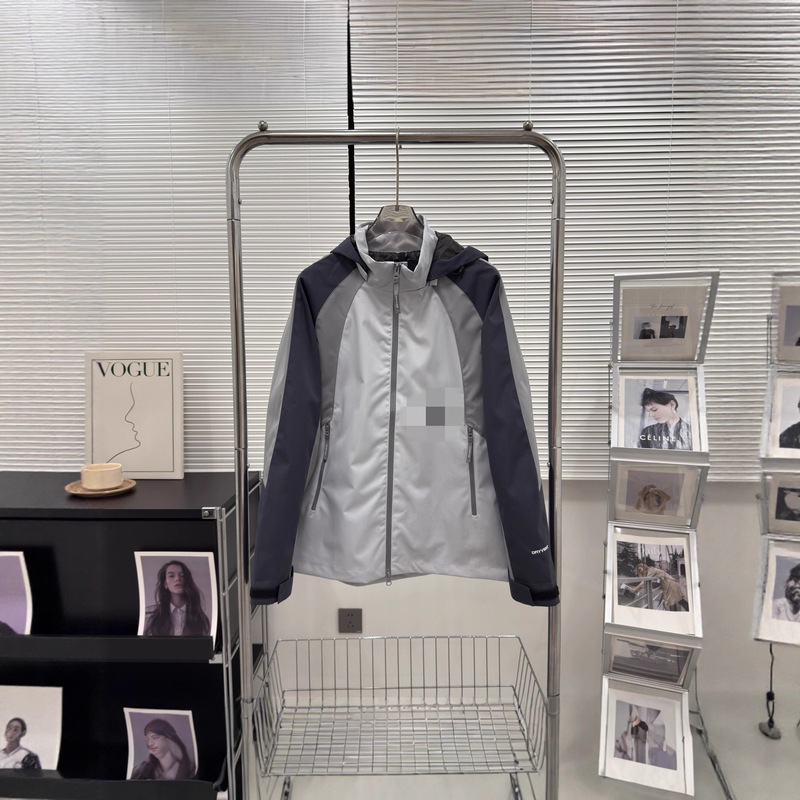 Spring New 2025 Trend Women's and Men's Solid Color Hooded Jackets Men's Fashion Casual Windproof and Waterproof Jackets North