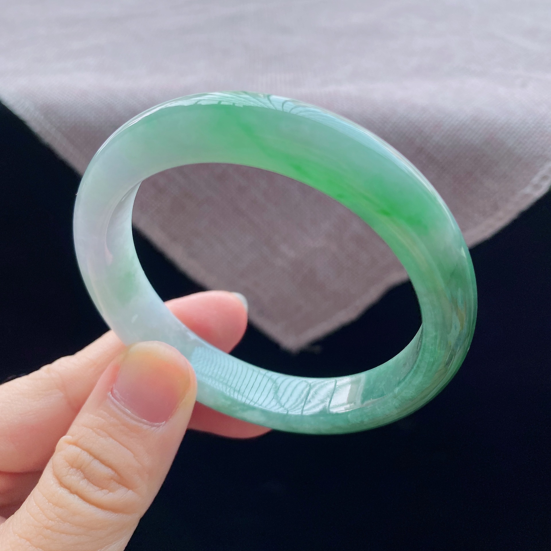 Natuurlijke Birmese Type A Jadeïet Armband Jade Bangle_voghion.com