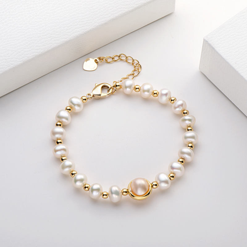 Elegant Pearl Bracelet
