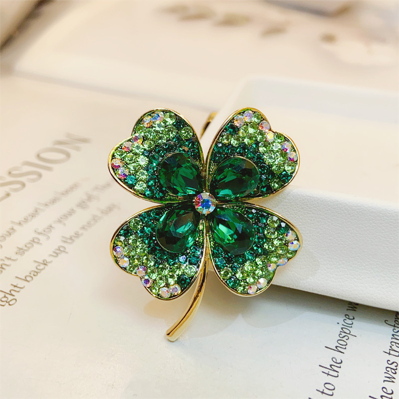 Exquisite Brilliant Four-leaf Clover Brooch High-end Women's Green High-end Sense Corsage Elegant Suit Pin New Accessories