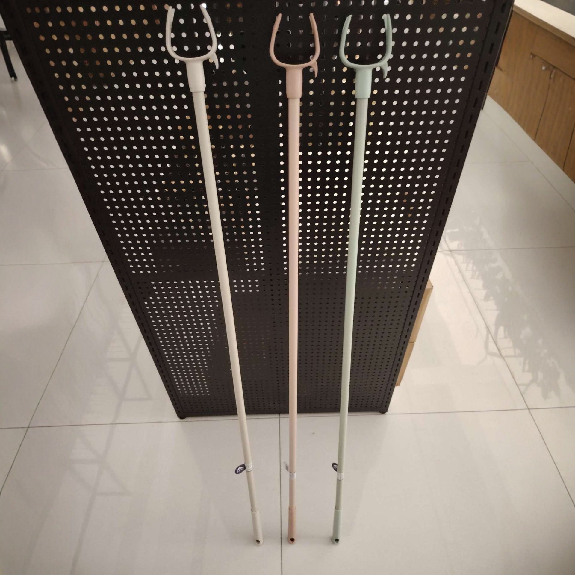 251欧款喷塑杆衣叉16管