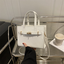 ��С����֦�y�K�����Ů��2026���r���¿�r�аٴ�μ�б����ٴ�