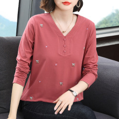 体つきの女性の純綿は秋の服の新型の中年のお母さんのvネックの長袖のtシャツのカジュアルな上着のゆったりしているt血のシャツを導いています。