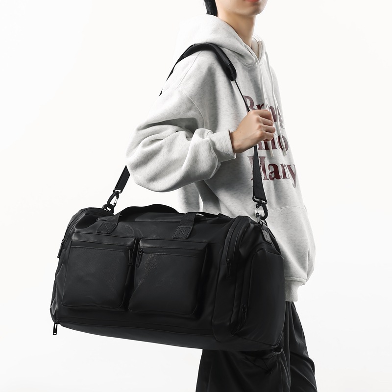 Nuevo tipo de bolsa de viaje con almacenamiento de zapatos independiente, bolsa de ejercicio simple negra, bolsa de viaje corto de gran capacidad