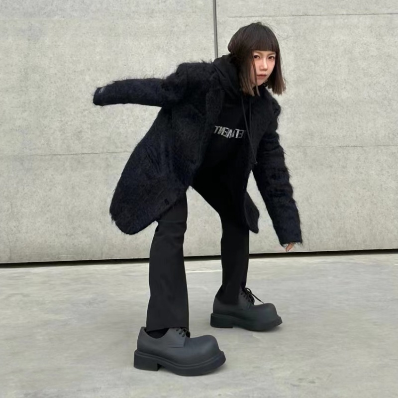 Herren- und Damenlederschuhe für Frühjahr und Sommer 2024, mit Schnürung, runden Zehen, hohen Absätzen und niedrigem, dickem Design_voghion.com