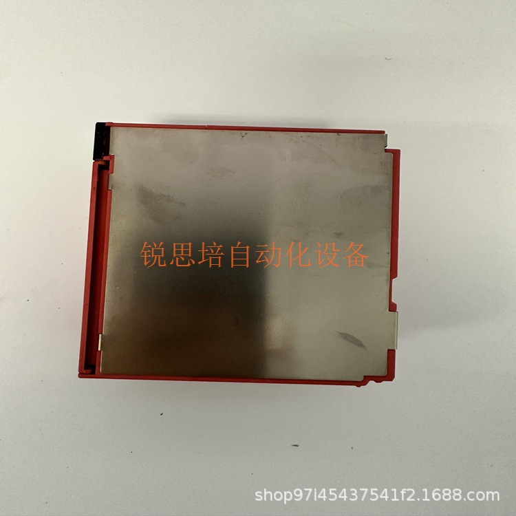 Q61P-A2  Mitsubishi   模拟量输出模块