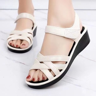 Summer new wedge sandals women's factory direct wholesale platform increased non-slip mesh red breathable beach sandals