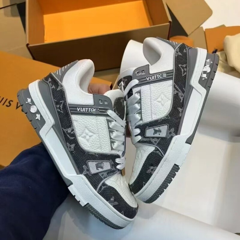 European Original Lv Trainer Casual Sports Sneakers, Thick-Soled Dad Shoes, Couple Style, High-End Trendy Shoes European Original Lv Trainer Casual Sports Sneakers, Thick-Soled Dad Shoes, Couple Style, High-End Trendy Shoes