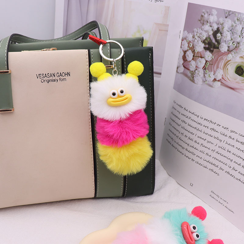Fealdas orugas bola de peluche colgante de llaves de dibujos animados peluche muñeca bolsos colgante de llaves de automóviles colgante