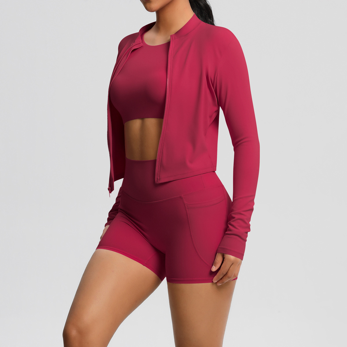 Chaqueta con cremallera deportiva de manga corta cepillada con sentido de nube transfronteriza, pantalones cortos de bolsillo, levantamiento de cadera, ropa de yoga de fitness, traje de tres piezas