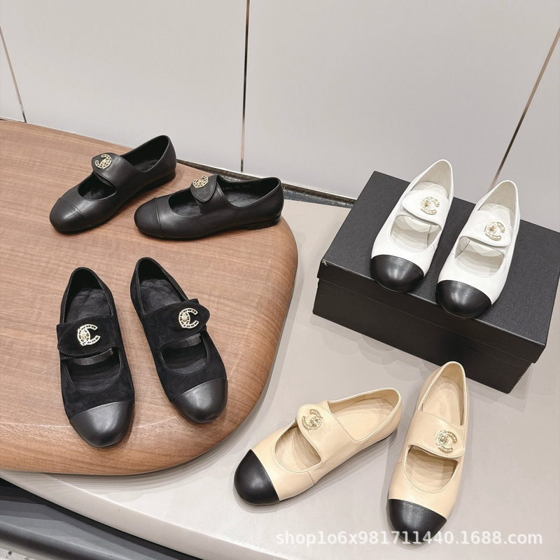 C-brand letter buckle Chanel-style genuine leather shoes, round toe, color-blocked, shallow cut, flat sole, bow-tie Mary Jane single shoes for women C-brand letter buckle Chanel-style genuine leather shoes, round toe, color-blocked, shallow cut, flat sole, bow-tie Mary Jane single shoes for women