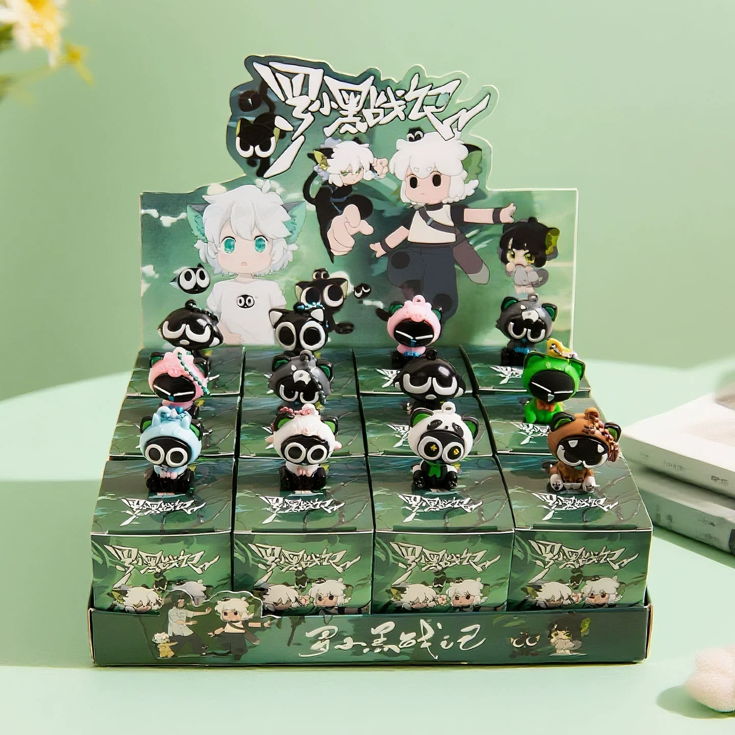 Blind Box Collectible Luo Xiaohei Figures, Mystery Mini Dolls, Assorted Materials (Random)