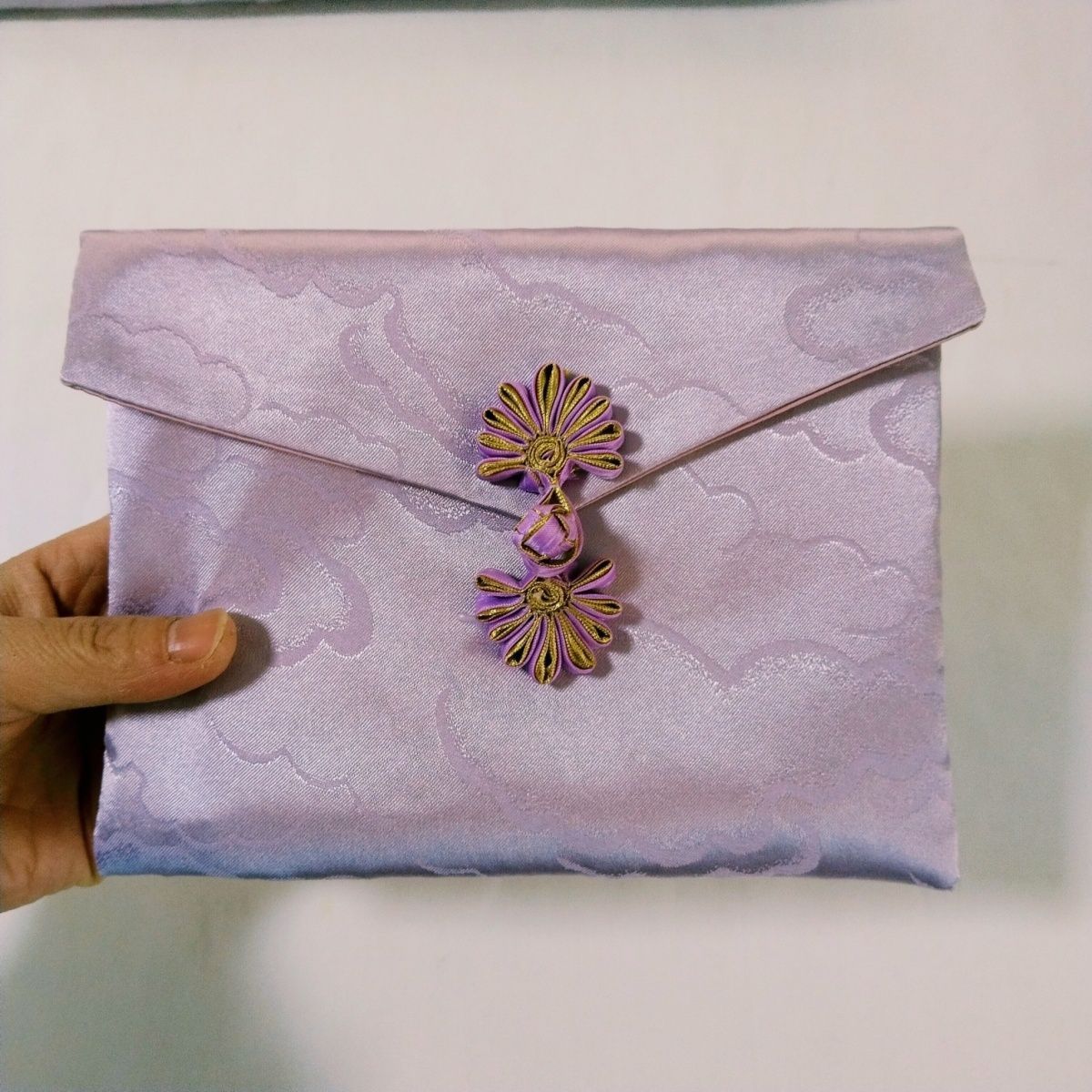 Nuevo cheongsam bolsa de embalaje pijama bufandas bolsa de almacenamiento bolsa de ropa bolsa de regalo embalaje de joyería toalla cuadrada