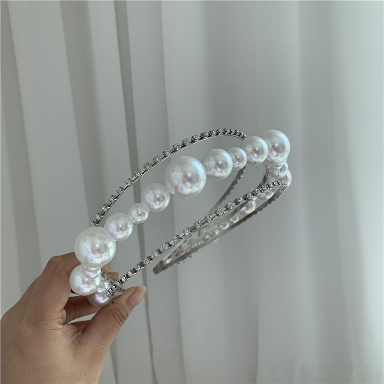 Korea Sweet Pearl Retro Rhinestone Headband display picture 5