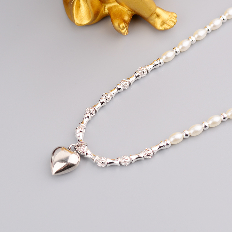 Fashion Sweet Heart-shaped Necklace Pearl Stitching Chain Copper Necklace display picture 3