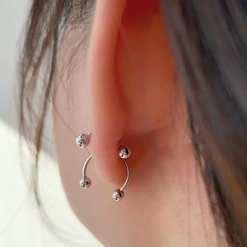Серебряные серьги из титана двойного наконечника, серебряное гальваническое покрытие, размеры 3–10 мм