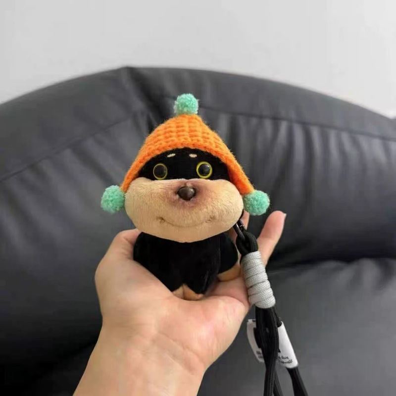 オリジナルのdiyミツバチの子犬のカバンのペンダントの女子学生のぬいぐるみの鍵はリュックサックのかばんを掛けて人形を飾ります。|undefined