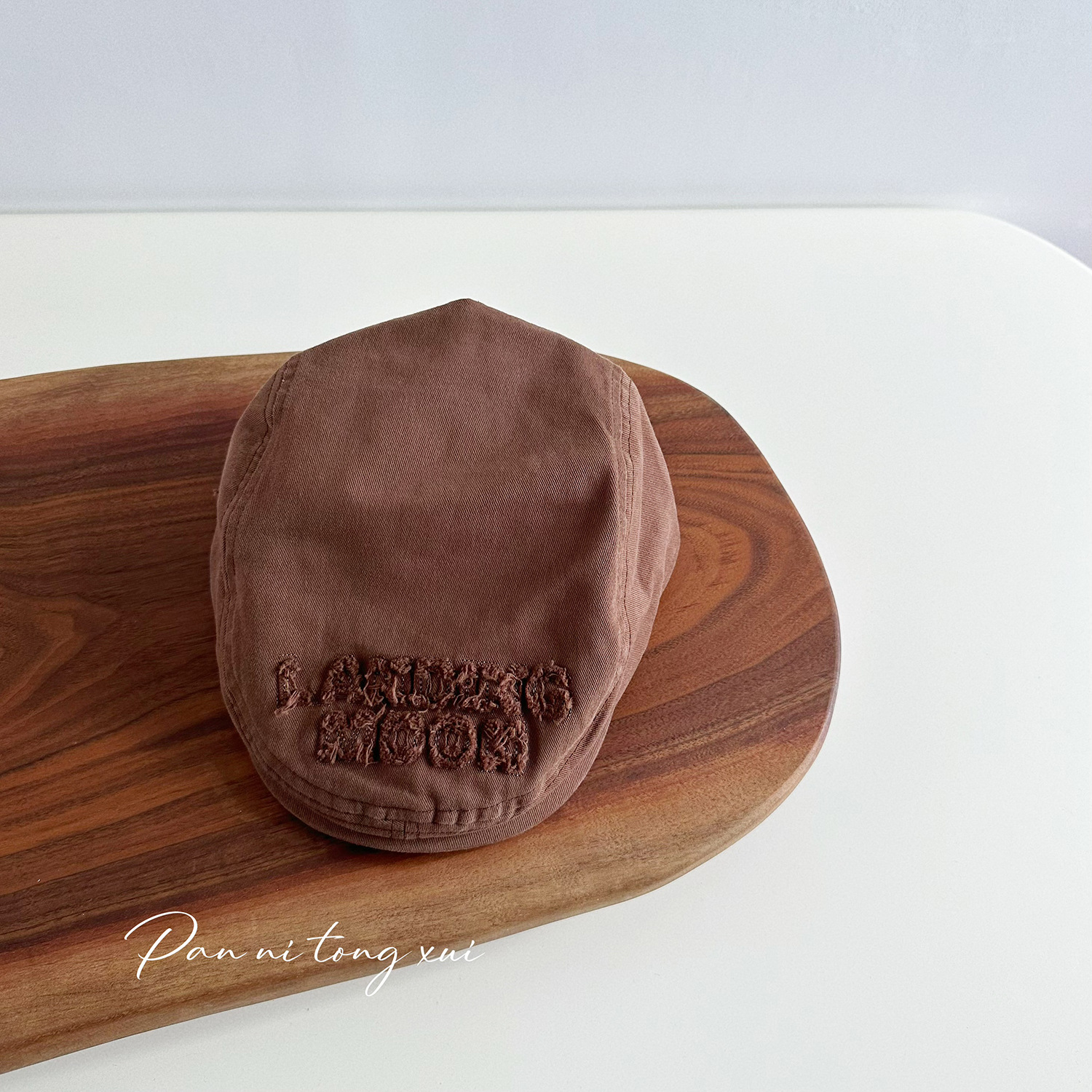 Unisex Parent-child letter Beret hat woman literary vintage Spring and winter wash forward hat solid color painter hat_voghion.com