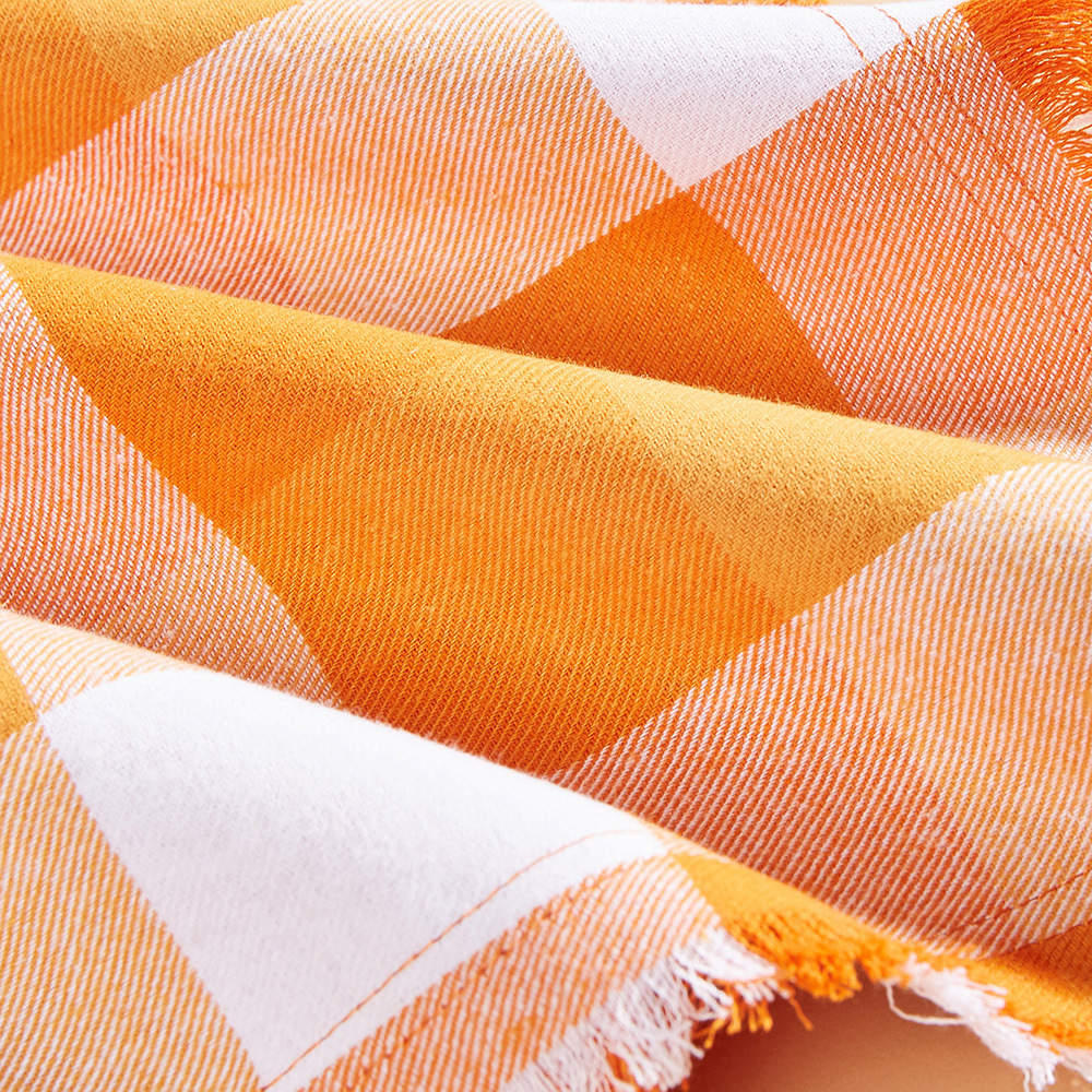 Tanpopo transfronterizo nuevo Plaid perro saliva toalla mascota perro triángulo toalla mascota bufanda ropa al por mayor