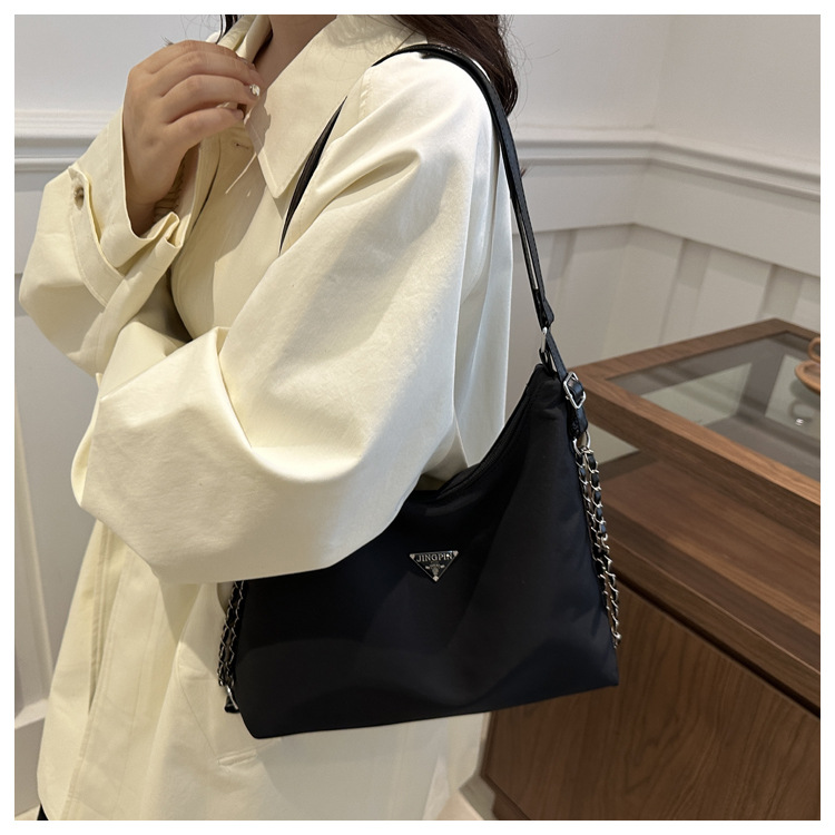 Cross-border high-end, large-capacity nylon bag for women, 2024 new trendy backpack, single-shoulder tote bag, commuter bag undefined