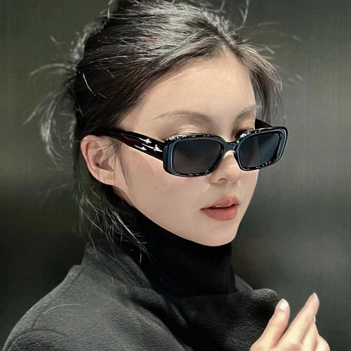 街拍方形流星复古墨镜女潮韩版太阳眼镜显瘦高级感2023新款太阳镜