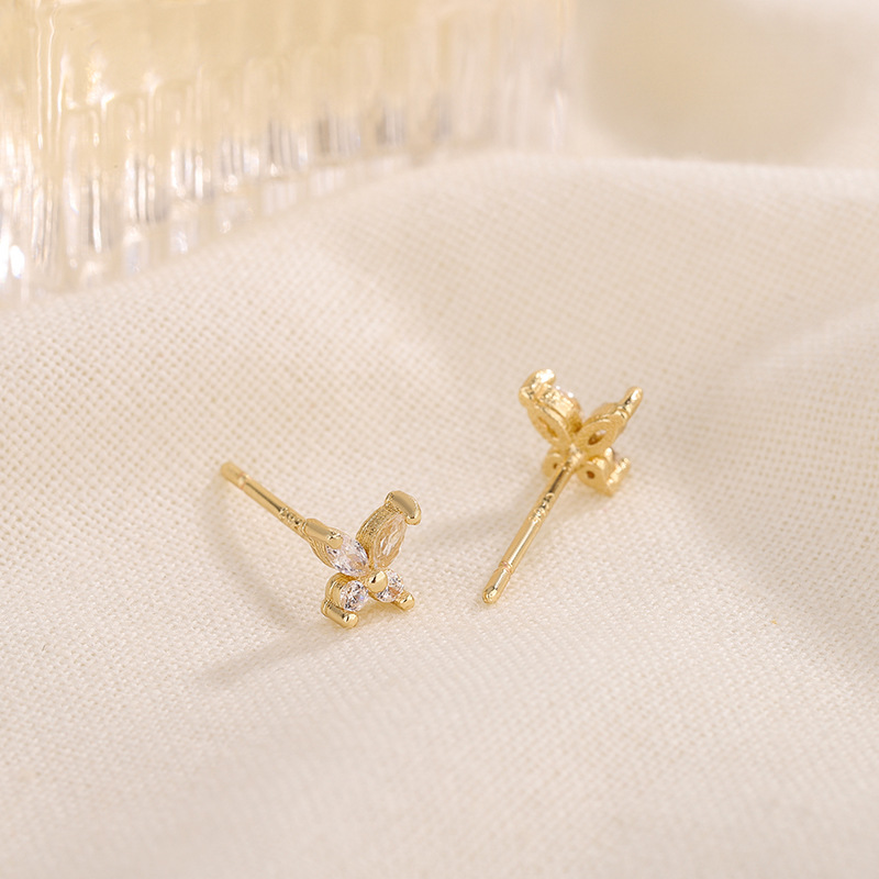 Simple Style Butterfly Copper Plating Rhinestones Ear Studs 1 Pair