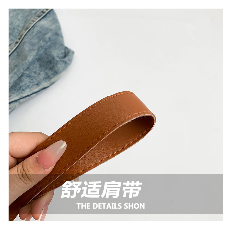 A new minimalist canvas bag with a large capacity in Korean fashion, a leopard print commuter single-shoulder crossbody bag Item Picture