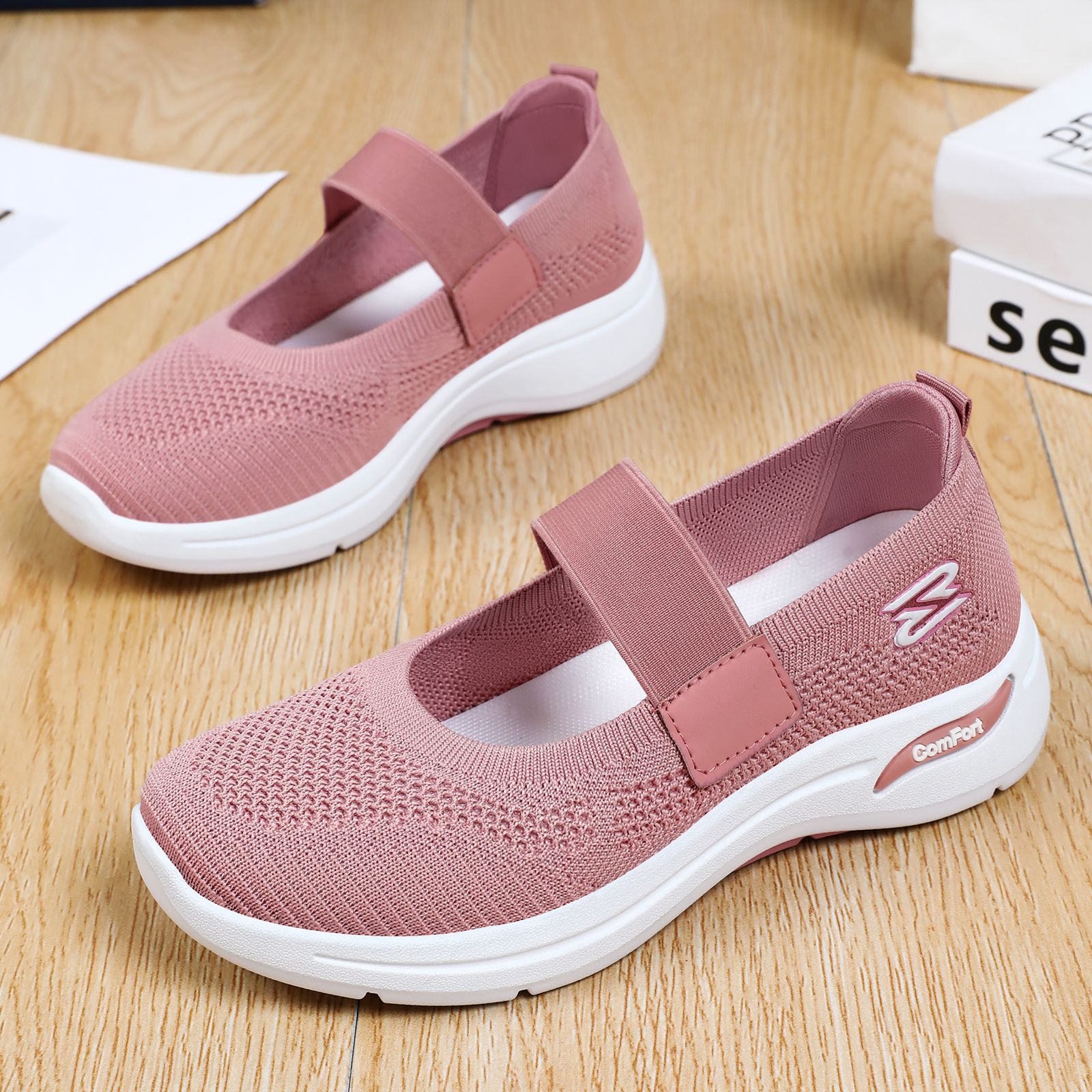 Zapatos de Mujer, Zapatos Versátiles para Mamá, Zapatos de Mujer de Malla Transpirable, Zapatos de Mujer Cómodos y Ligeros, Venta Directa de Fábrica, Venta al por Mayor Transfronteriza