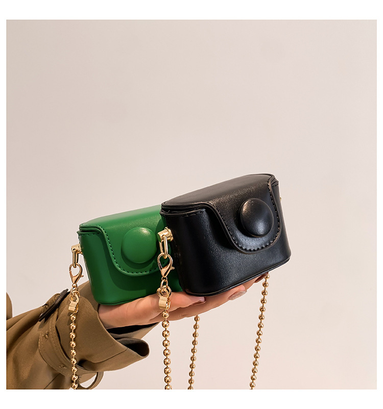 Women's Mini Pu Leather Solid Color Streetwear Square Magnetic Buckle Crossbody Bag display picture 3