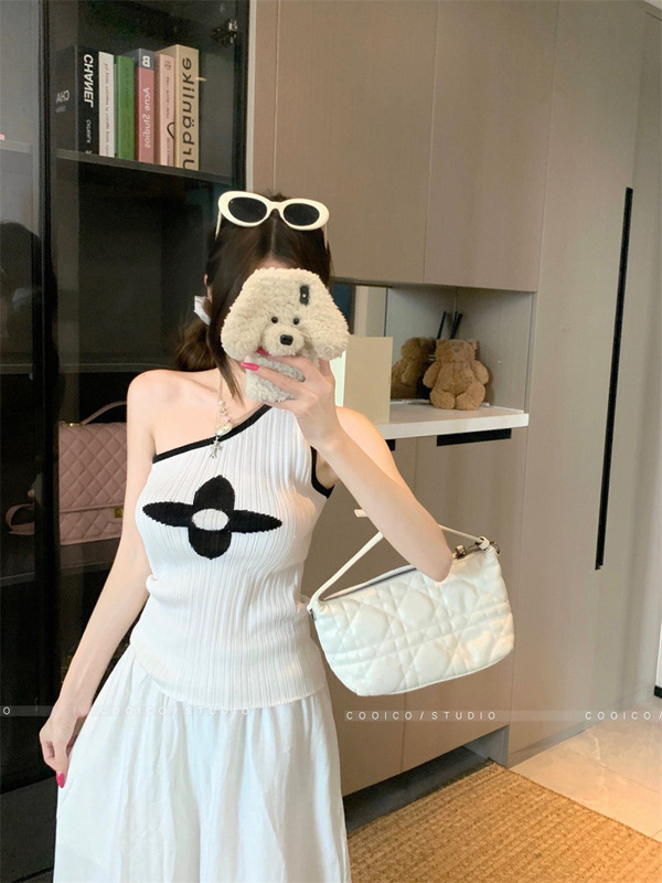 韓国純粋な欲望スタイルの斜め肩コントラストパターンニットトップ女性の夏スリムフィットノースリーブワンショルダーキャミソール|undefined