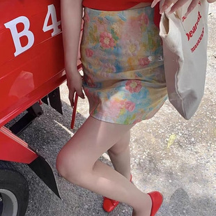 �ͮ����|�� ��ʽС���e�°��ζ�ȹ�����@�ݻ���ӡ������ȹŮ���]