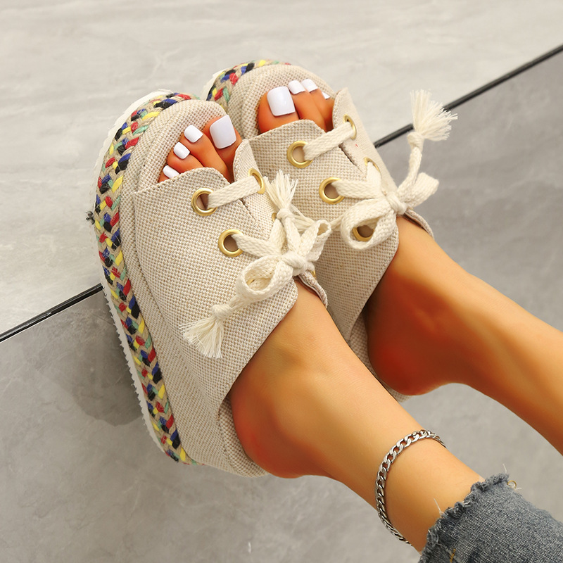 Sandali con zeppa intrecciati da donna color-block lacci_voghion.com
