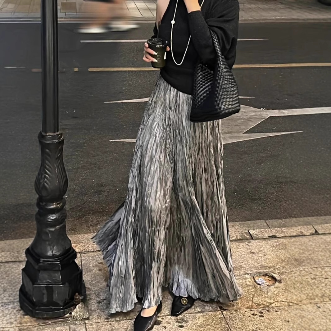 Long elegant skirt