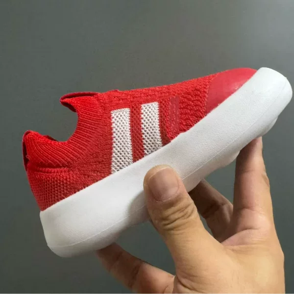A6854 A brand's new knitted slip-on baby walking shoes