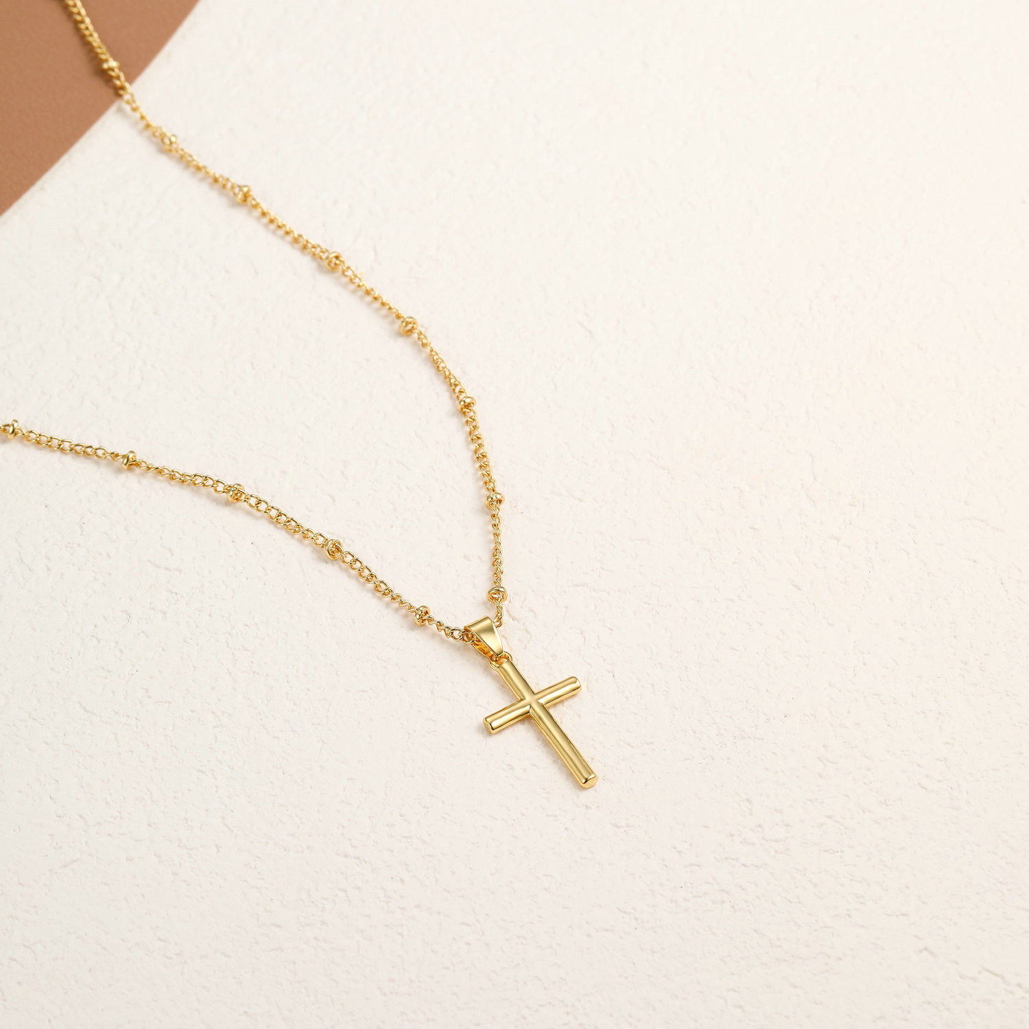 Collana con pendente a croce per donna catena oro_voghion.com