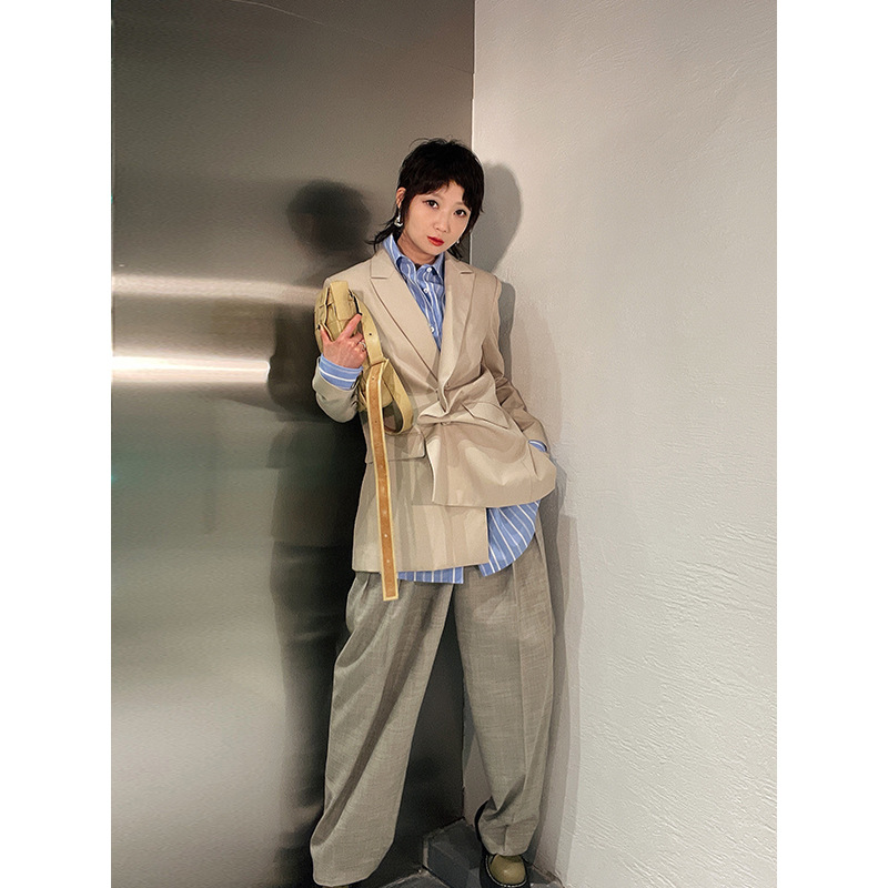 設計師女裝 不對稱褶皺西裝上衣