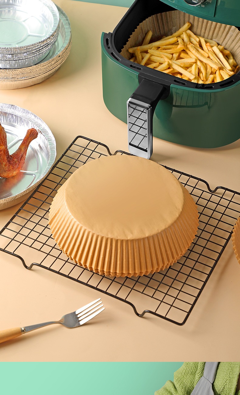 Air Fryer Paper Liners Round Non Stick Oil Absorbing Parchment Sheets for Home Baking 50 Pack preparation