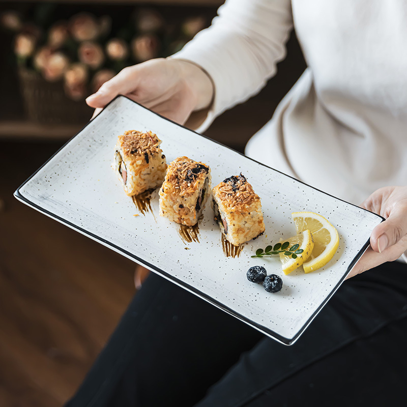Plato cuadrado de cerámica con trazo japonés Plato rectangular de sushi Plato de restaurante Plato de pescado doméstico Plato de vajilla al por mayor