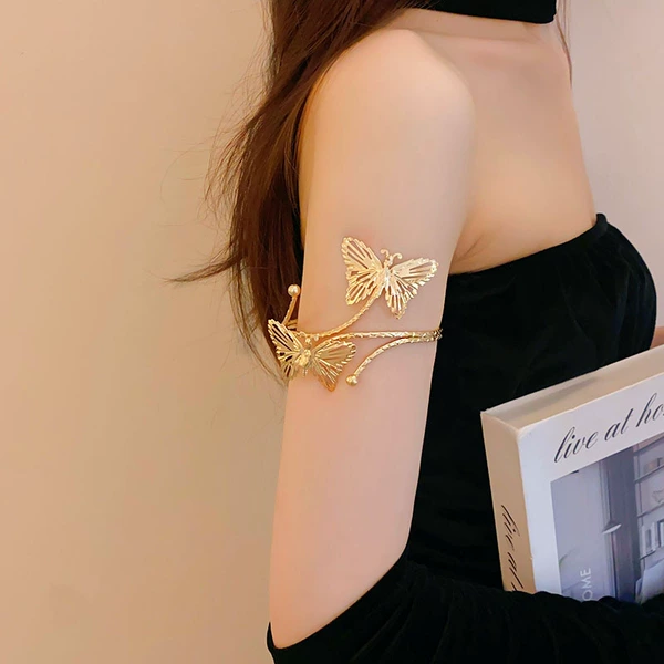 54#bracelet-golden-butterfly