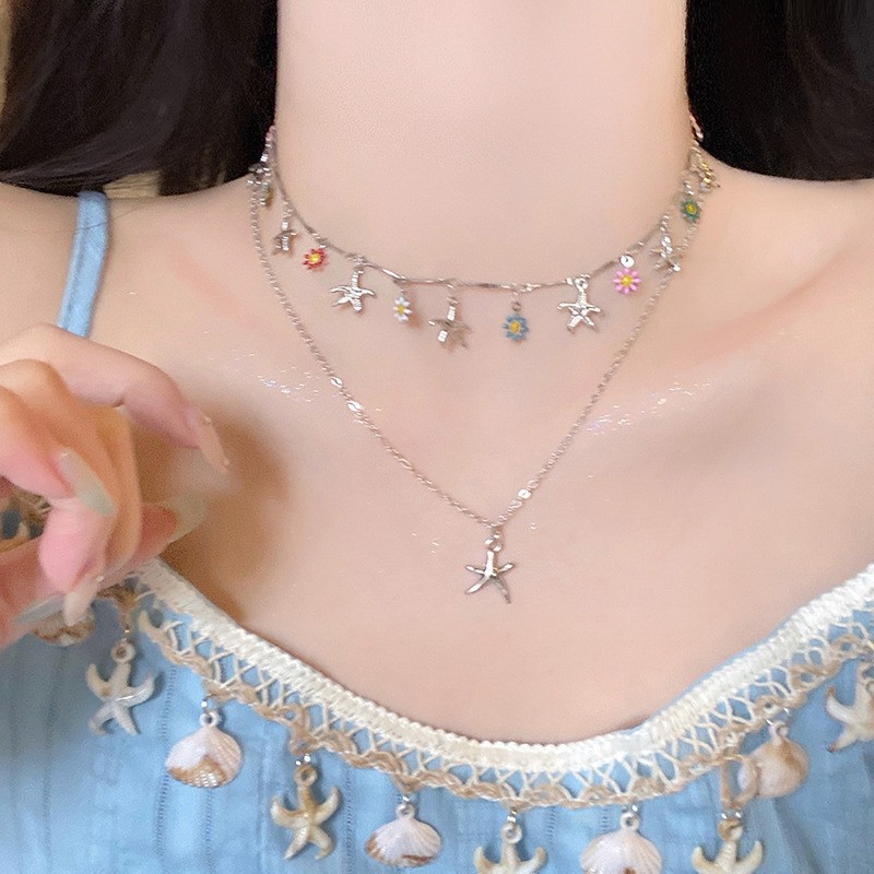 Collar con colgante de cuentas de estrella de color de verano, dulce femenino, pequeña cadena de clavícula fresca, estilo de vacaciones, collar de todo fósforo de nicho
