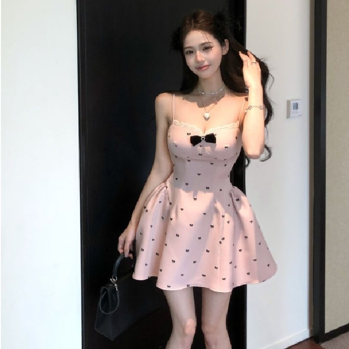 リボンレースプリントサスペンダードレス女性の夏の純粋な欲望ウエストショートスカート胸パッドなしスリムふわふわスカート|undefined