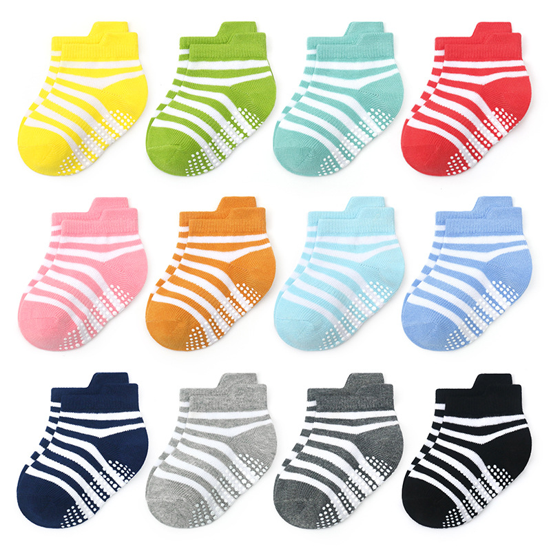 Amazon popular tridimensional bajo-top dispensación antideslizante piso barco calcetines bebé pequeño mediano y grande niños trampolín Calcetines