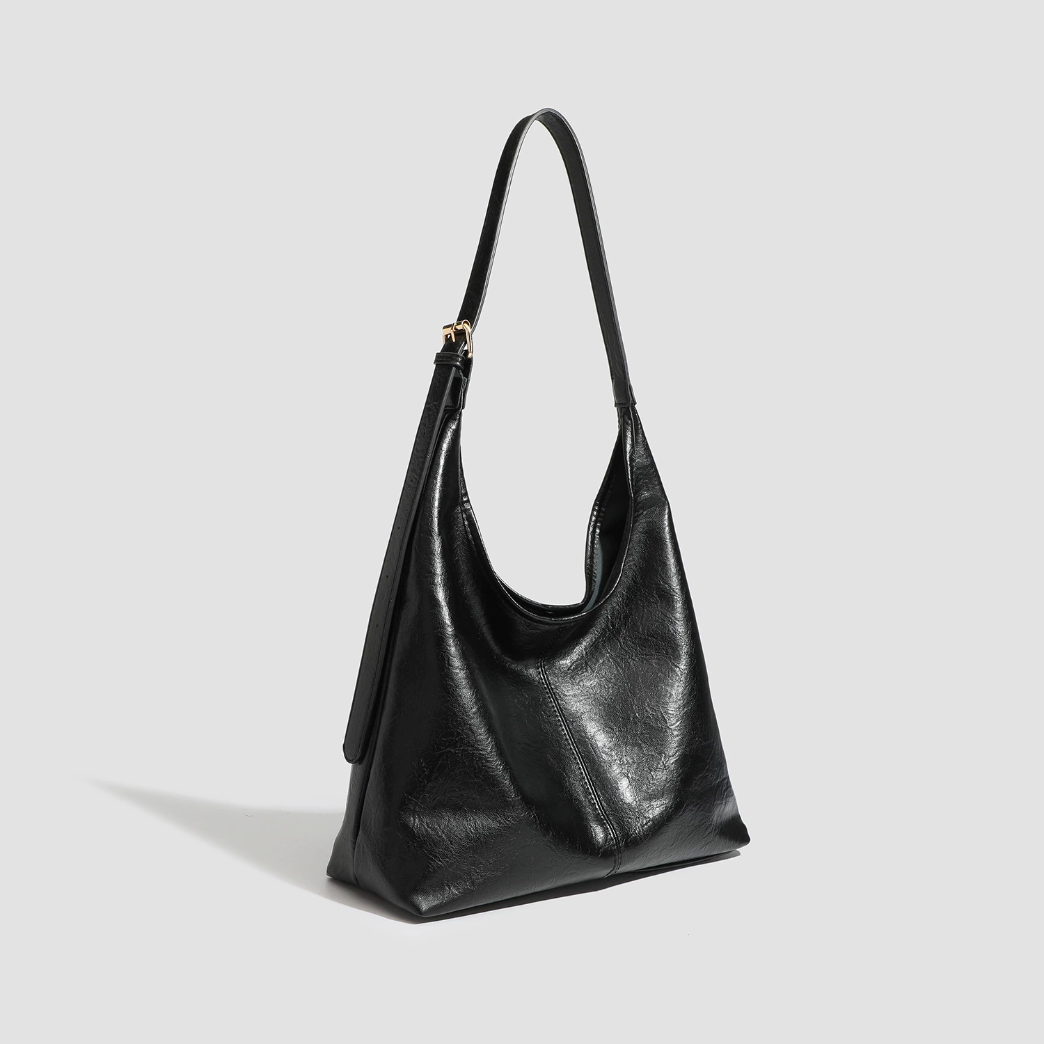 Small design capacious one-shoulder bag
