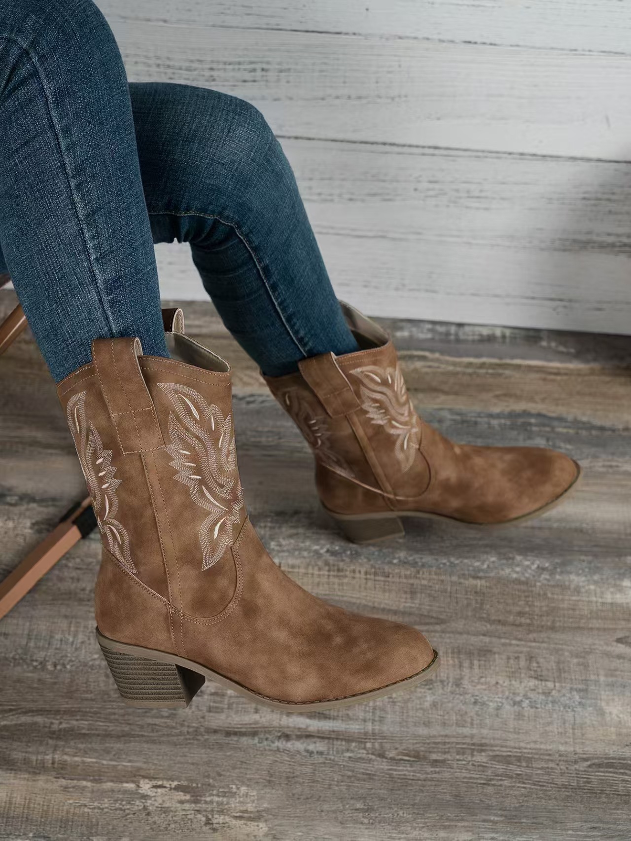 Women's Ankle Boots Round Toe V-cut Block Heel Autumn Winter_voghion.com