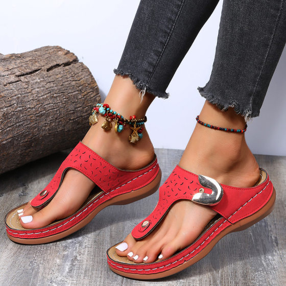 Foreign Trade New Large Size Slippers Women's 2022 Autumn and Summer European and American Fashion Wedge Pinch Toe Outer Wear Beach Shoes Slippers Women