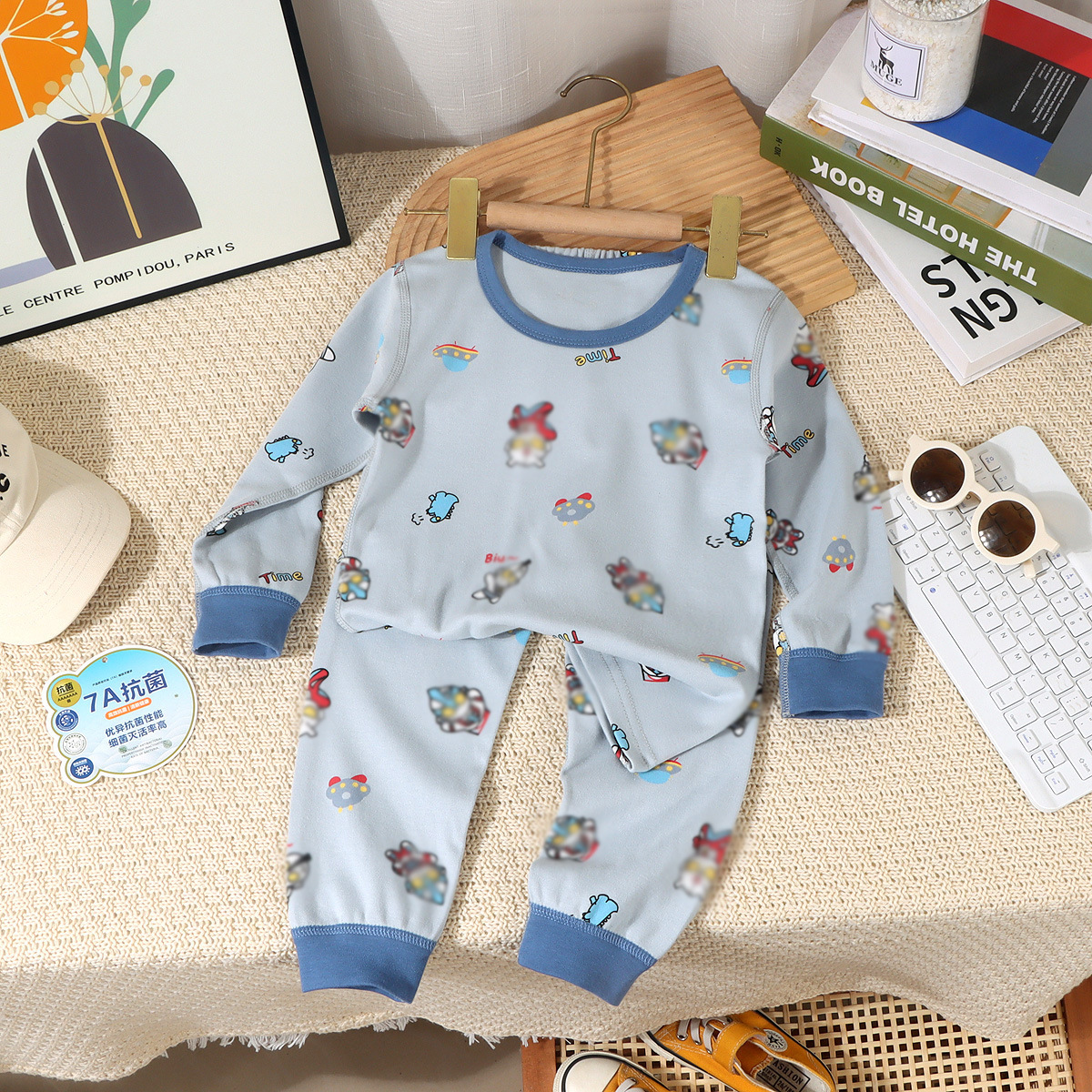 Ropa interior deshuesada coreana para niños otoño e invierno Niños y niñas dibujos animados algodón ropa a domicilio pijamas para bebés ropa de otoño pantalones largos traje