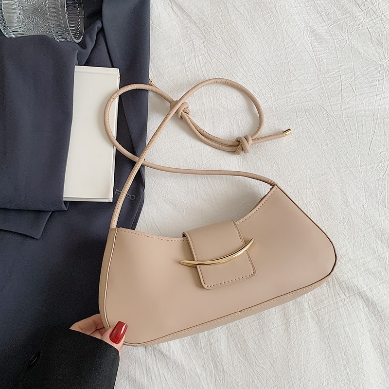 Bolso de axila de un solo hombro de estilo popular de nicho de alta gama para mujer 2025 primavera y verano nuevo bolso bandolera salvaje de moda