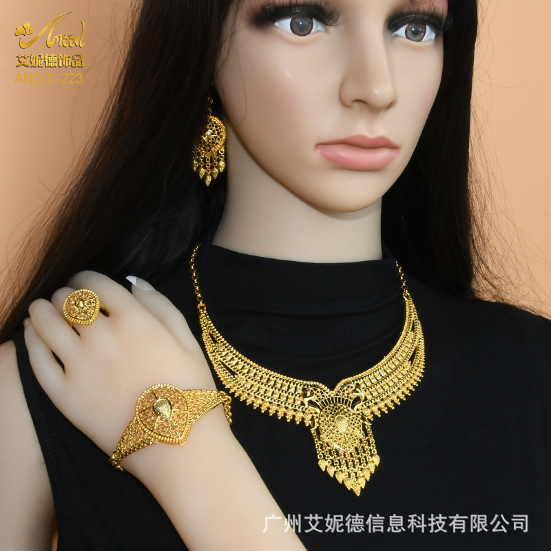 24K chapado en oro de las mujeres árabes collar nupcial pendientes anillo pulsera traje de la joyería de las mujeres indias en stock